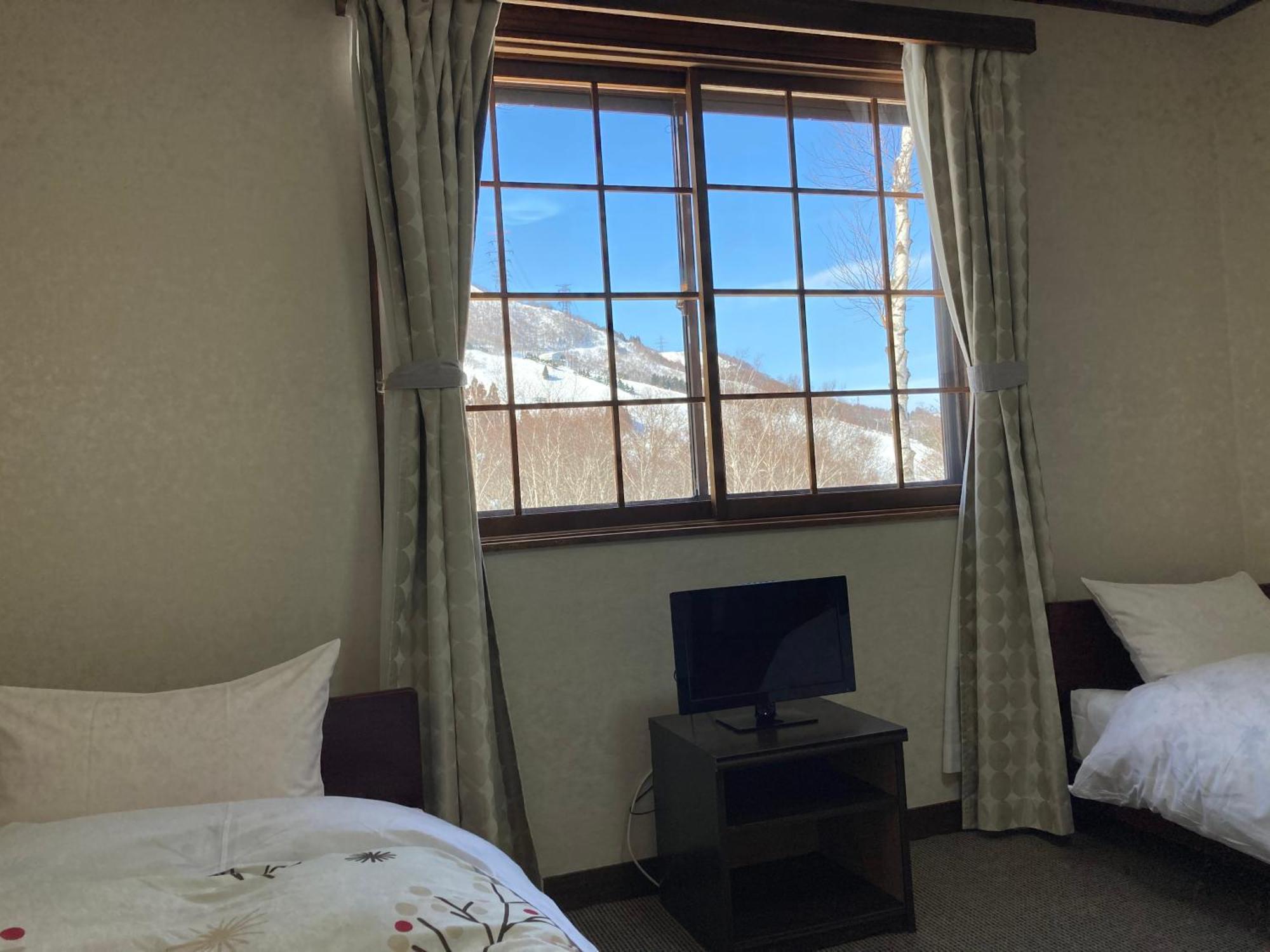 Murmeln Yuzawa  Bagian luar foto